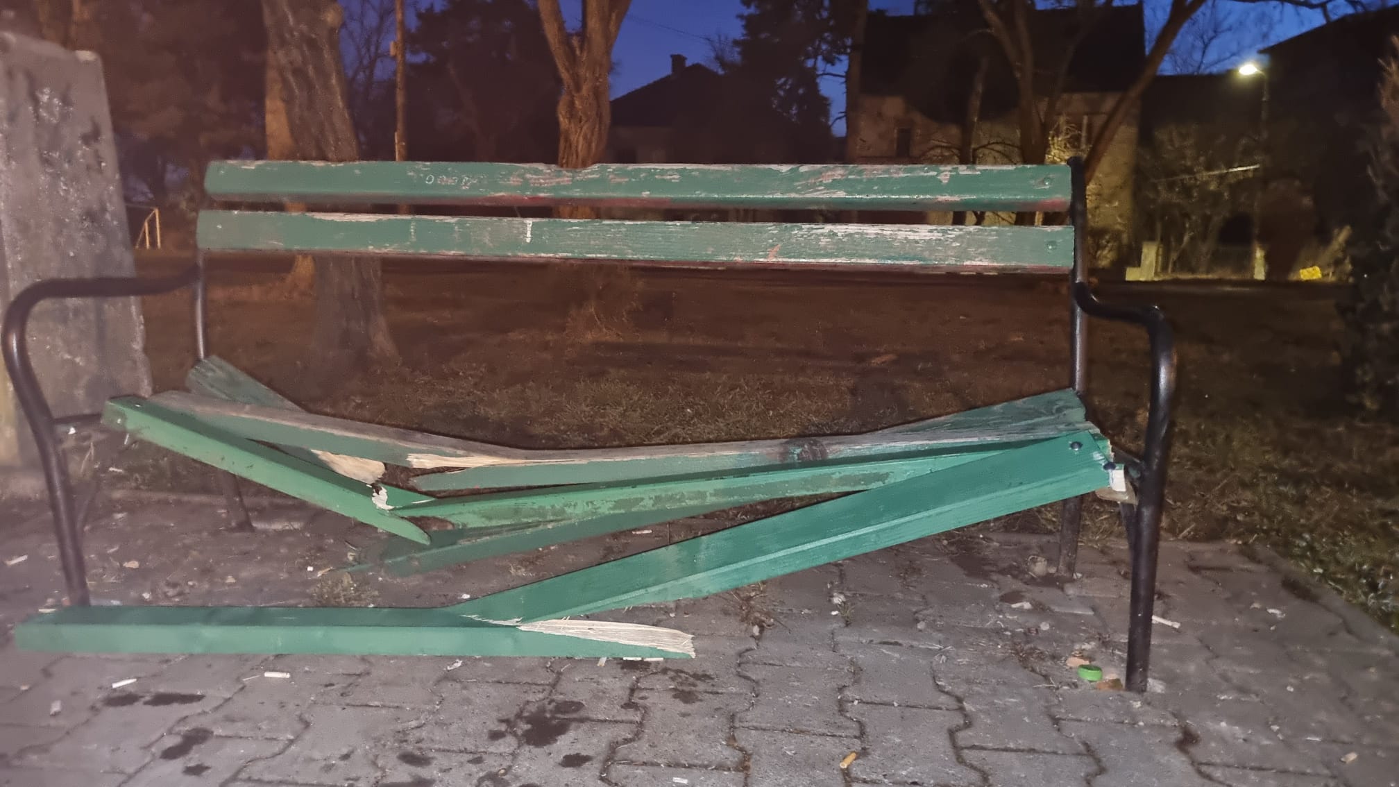 Spărgătorii de bănci au lovit din nou