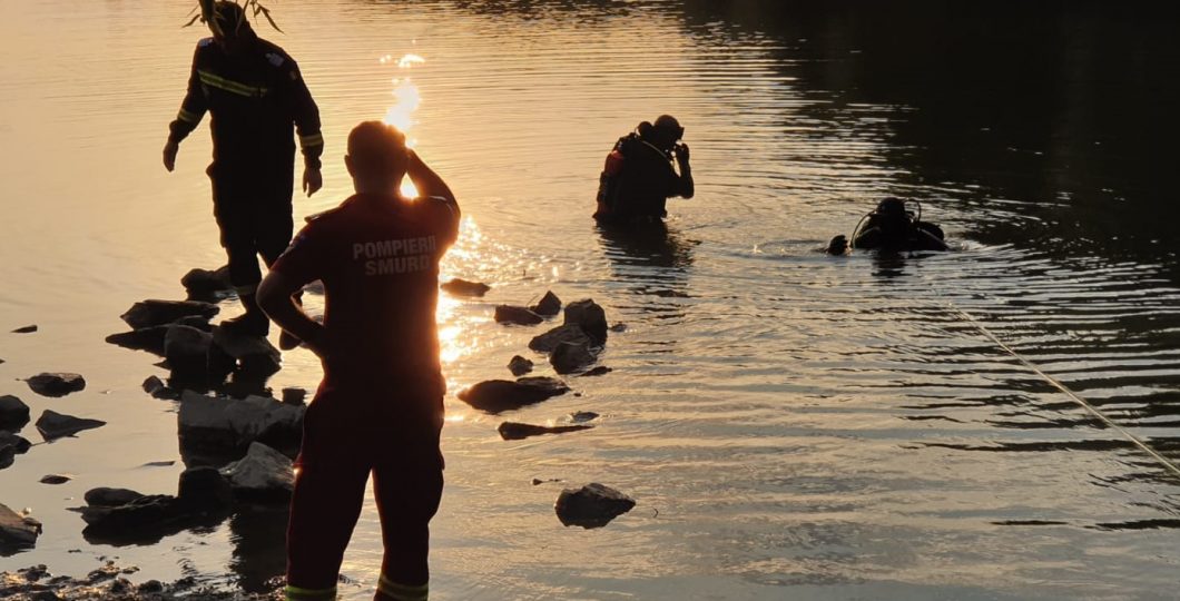 Bărbat găsit înecat în lacul din Trei Sate –