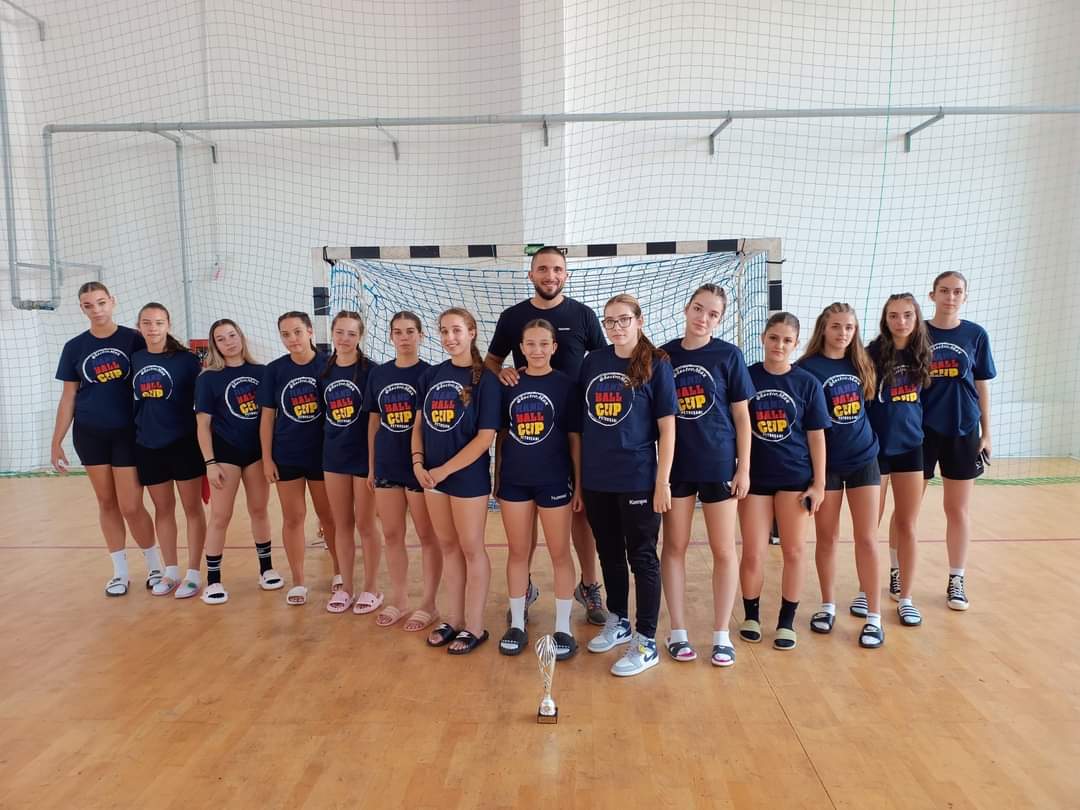 Locul II pentru echipa de handbal feminin Junioare II – LPS „Szasz Adalbert” Târgu Mureș