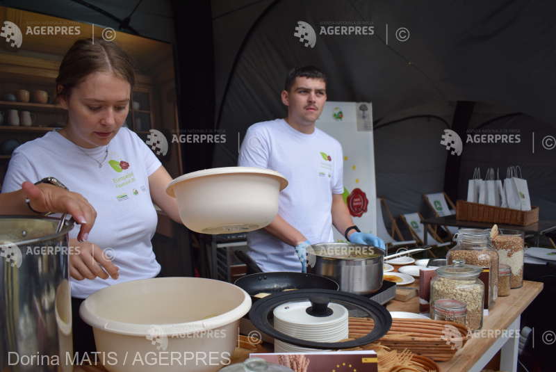 Brandul ‘BIO-Carpatica’ pentru opt ţări traversate de Munţii Carpaţi, lansat la Festivalul European BIO