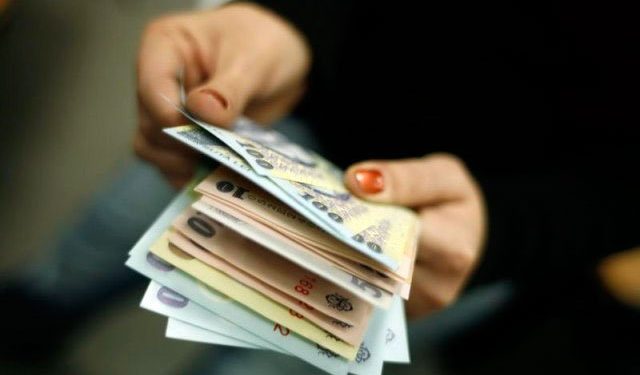 O angajată a primăriei Pogăceaua reținută pentru delapidarea sumei de 500.000 de lei