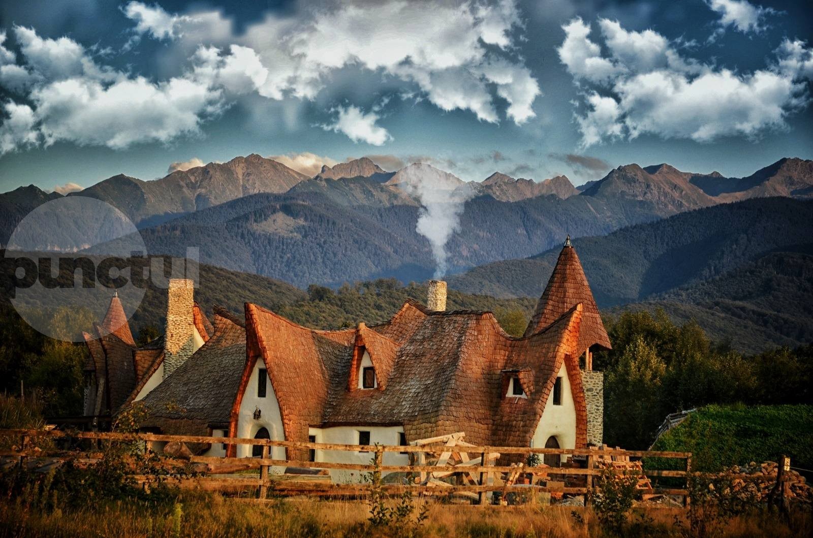 Castelul de Lut din Valea Zânelor s-a redeschis ca un restaurant de lux (foto)