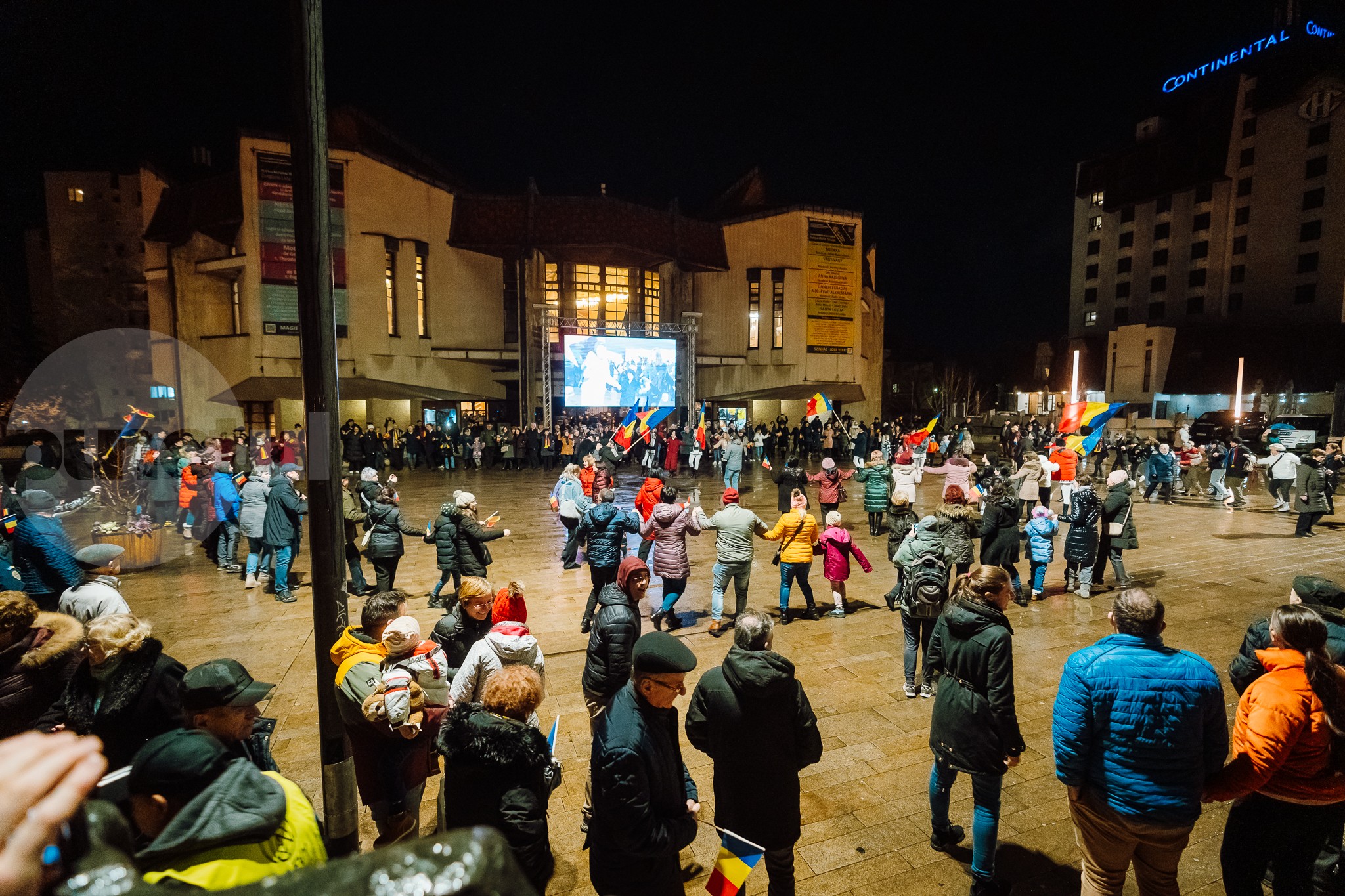 Mica Unire sărbătorită printr-un spectacol folcloric și o Horă la Teatrul Național