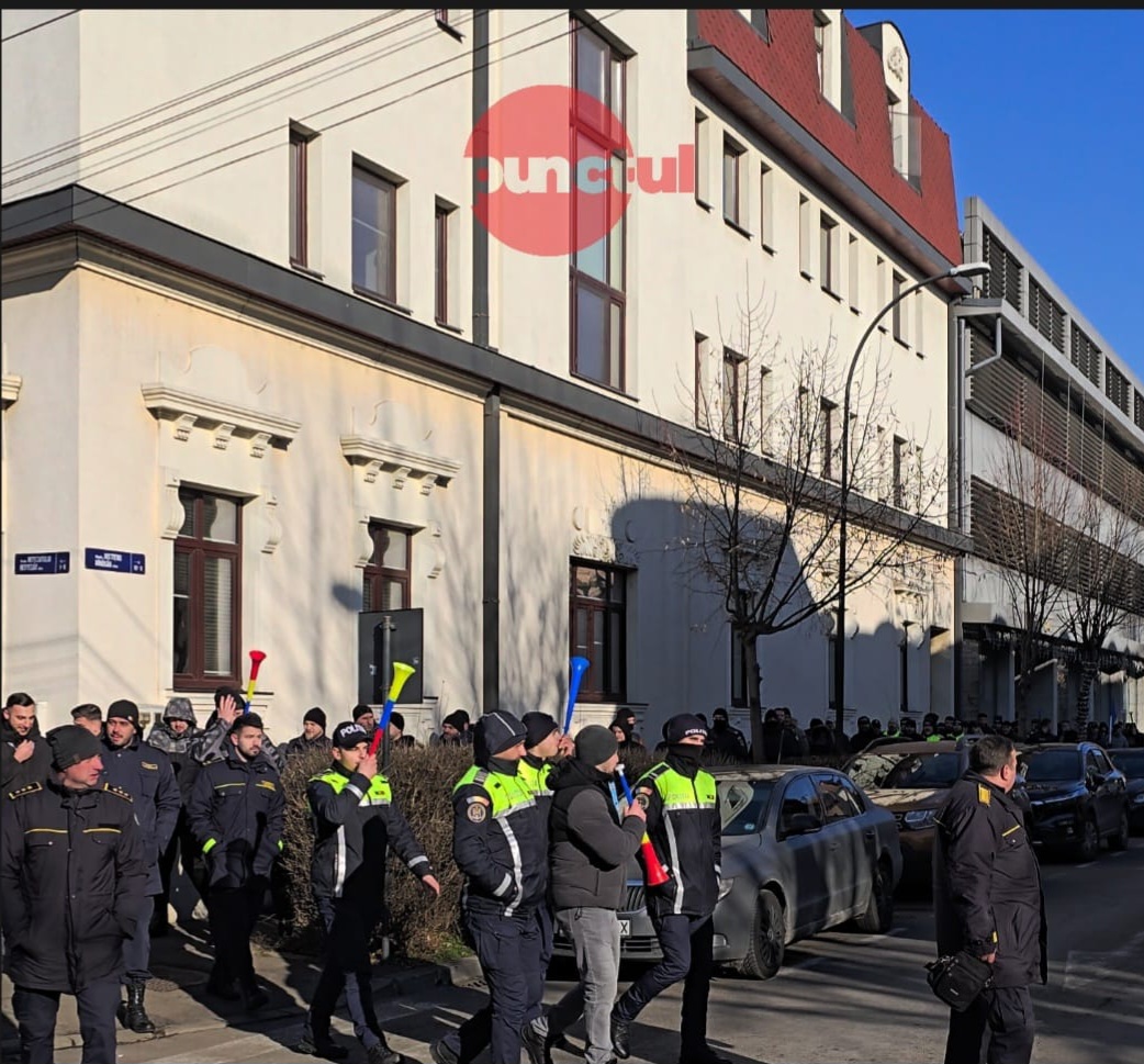 Protest al polițiștilor la Târgu Mureș (video)