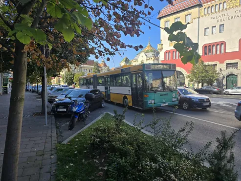 Peste 40.000 de persoane circulă zilnic cu autobuzul la Târgu Mureș