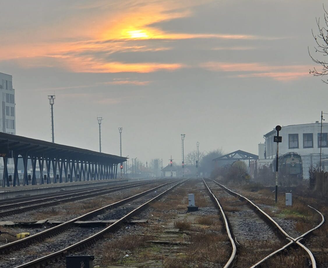 Studenții pot cumpăra biletele de tren cu reducere de 90 la sută doar pentru călătoriile între localitatea de domiciliu și cea unde se află universitatea