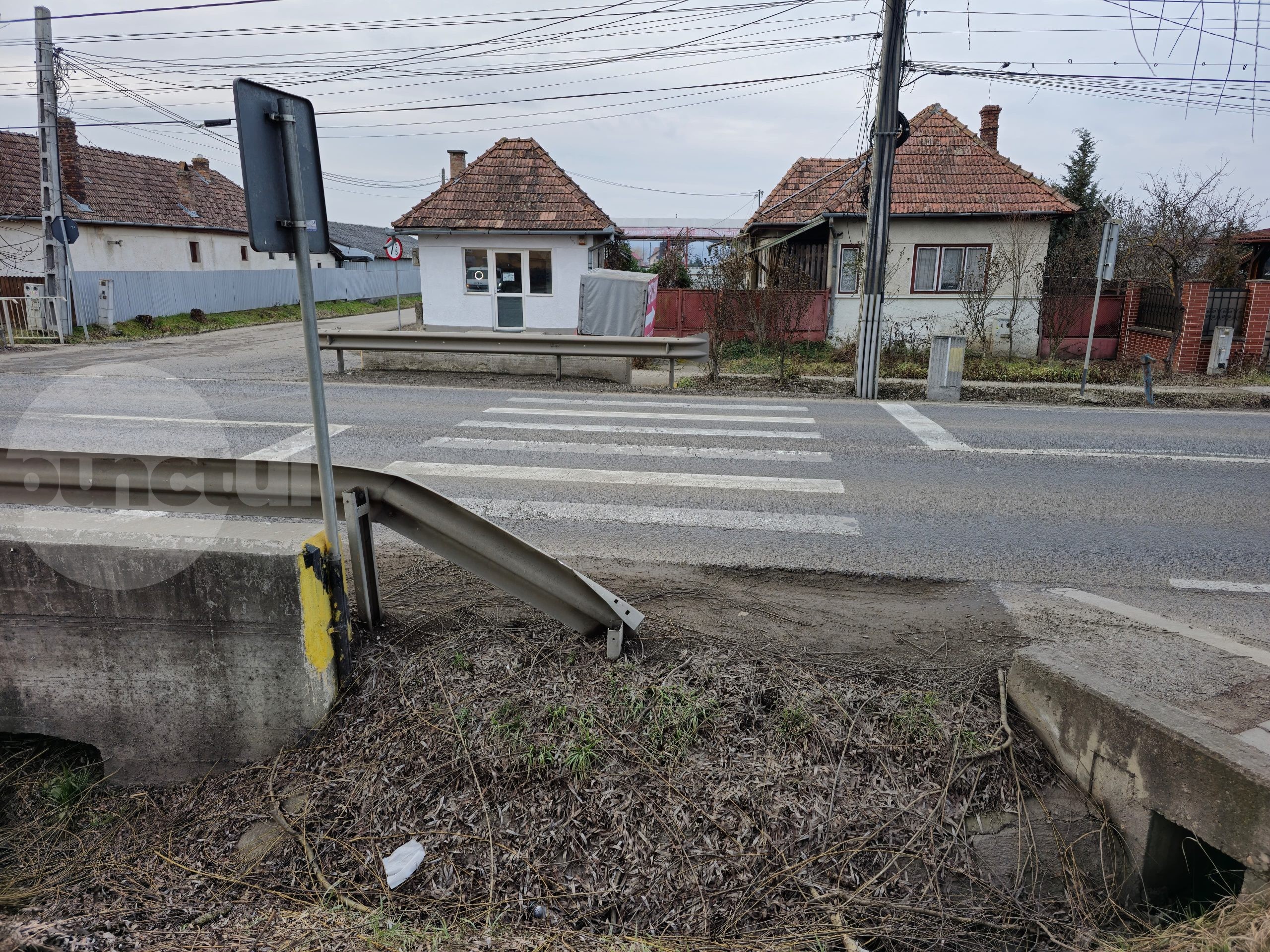 Punctul negru pentru trecerea împotriva pietonilor de la Ernei