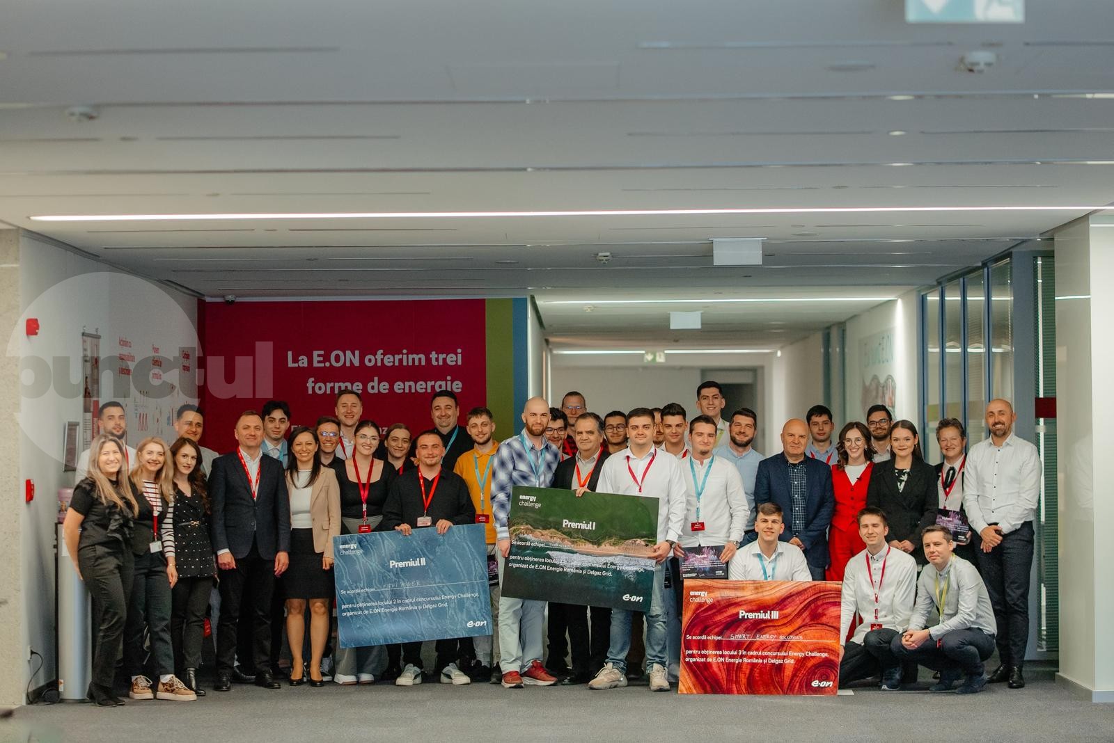 Echipa Smart Energy Solutions de la UMFST  pe locul 3 la competiția E.ON Energy Challenge, ediția 2025