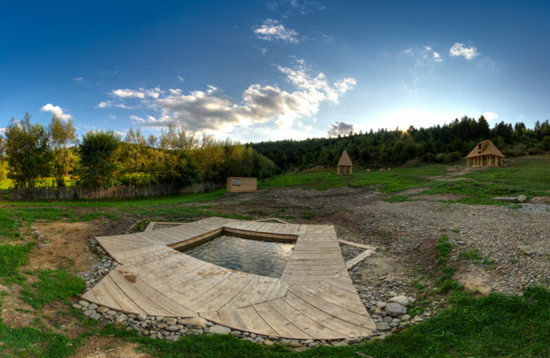 Rezervații naturale: Baia Nádika