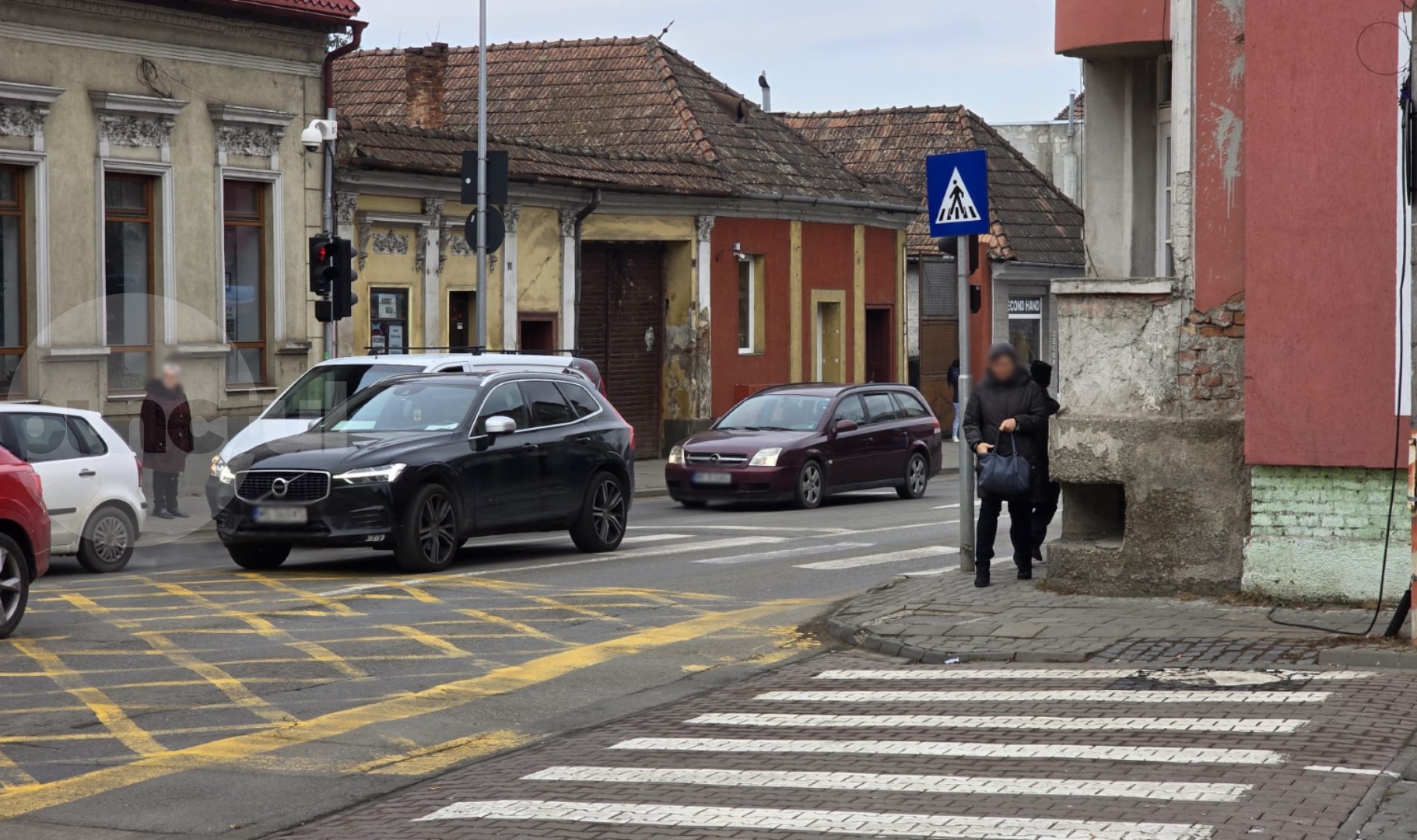 Pieton în pericol la Târgu Mureș! Noua traversare pe Cuza Vodă care îți poate da fiori reci