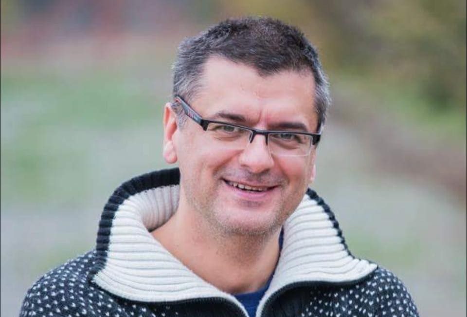 Două Românii cu doi candidați. Două Românii și o prăpastie.
