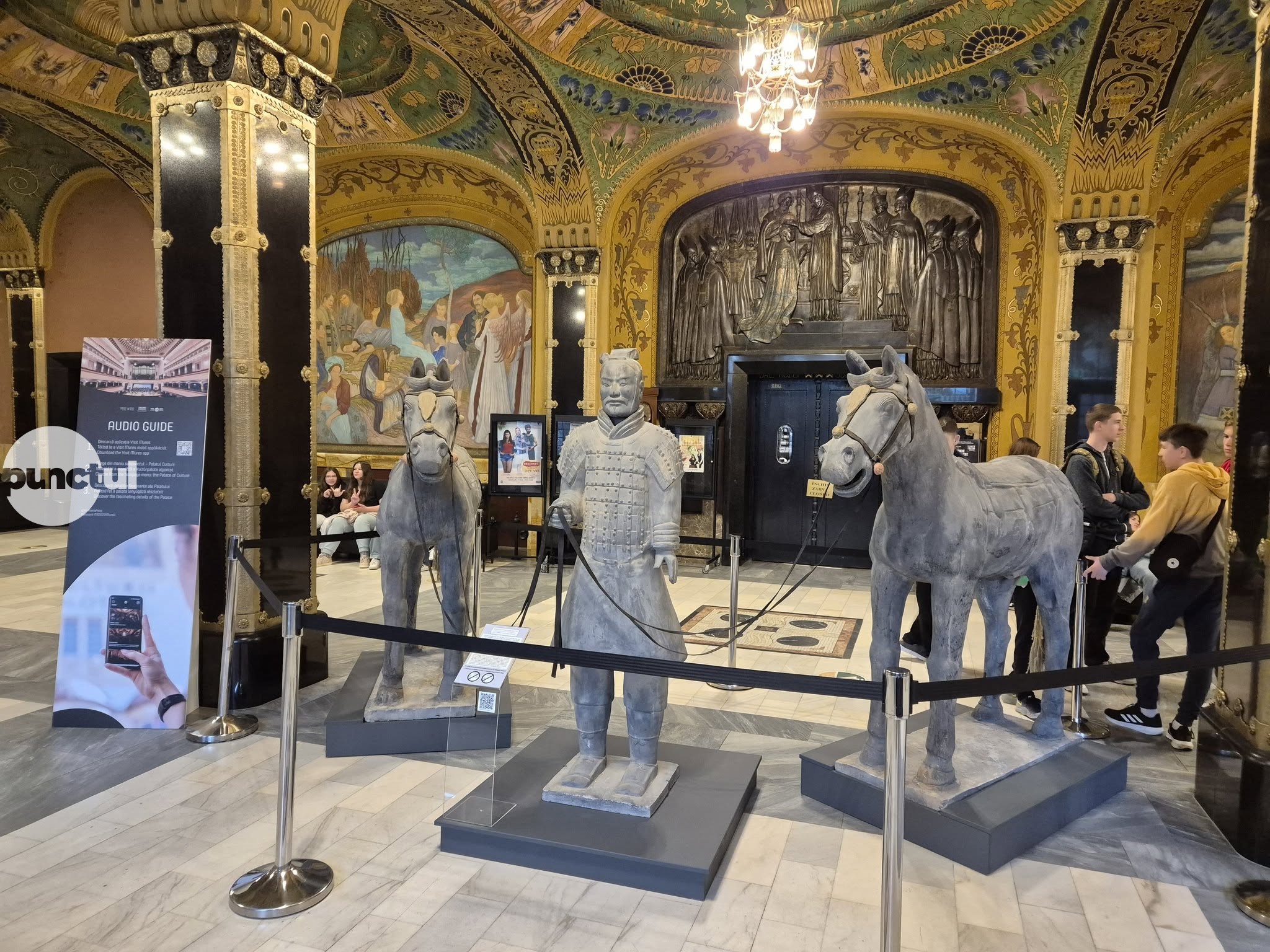 Palatul Culturii este gazda expoziției Soldații de Teracotă, Armata nemuritoare a primului împărat chinez