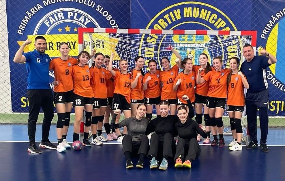Locul 4 pentru echipa de handbal a Liceului Sportiv Szasz Adalbert