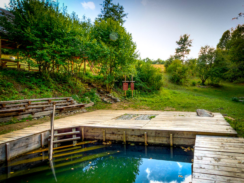Rezervații naturale: Baia Büdös din Belin