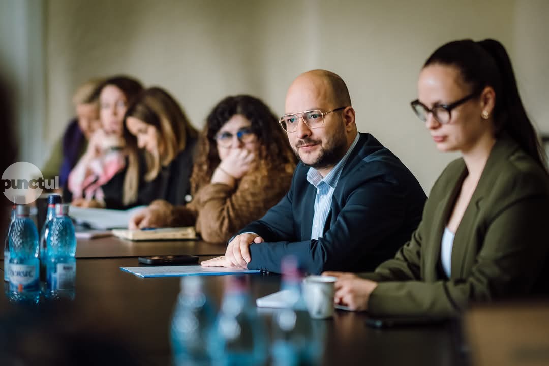 „Dă o șansă, nu mărunțiș!” – Târgu Mureș lansează campania împotriva cerșetoriei