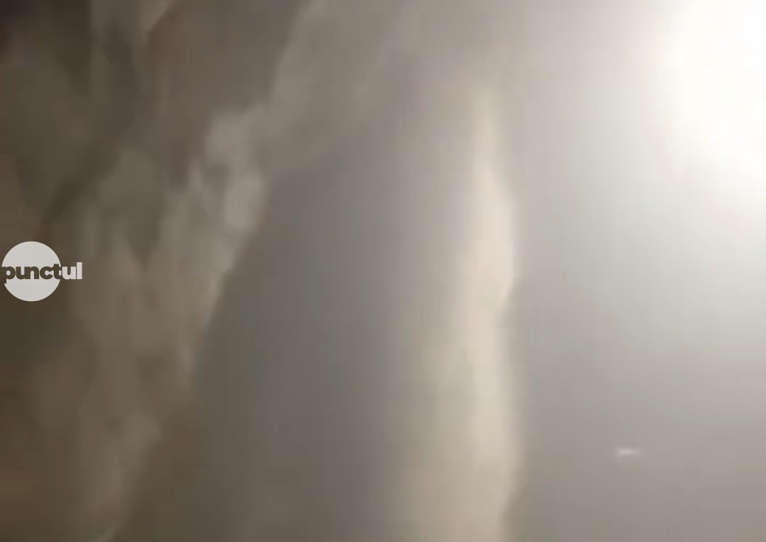 (Video) A treia zi de intervenţie la Salina Praid; au fost aduse mai multe motopompe din judeţele limitrofe