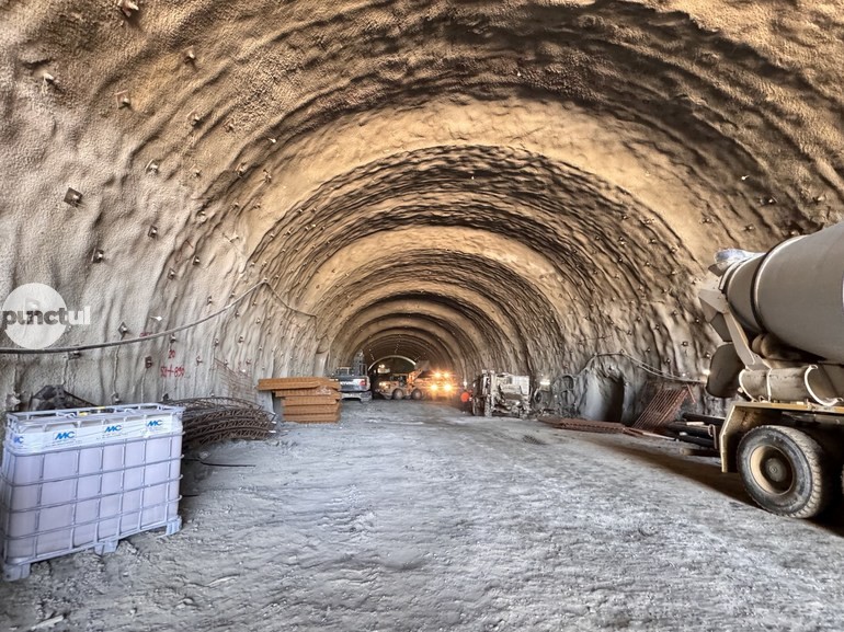 (Video) Imagini spectaculoase. „Tunelurile pentru urși”, aproape finalizate pe tronsonul lipsă din A1