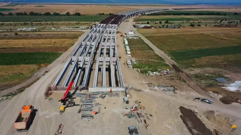 CNIR a atribuit contractul de 6,14 miliarde lei pentru Autostrada A7, tronsonul Ditrau-Grințieș