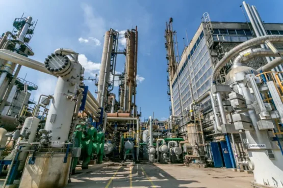 Până la producția Azomureș UE suspendă timp de un an taxele de import la unele îngrășăminte pe bază de azot