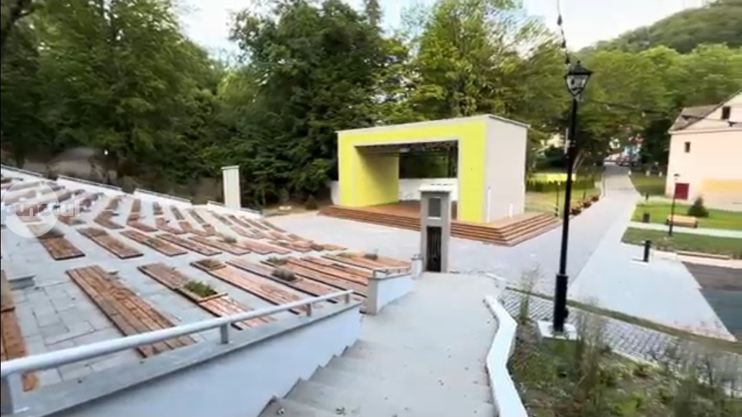 Seri de vară în Parcul Înfrățirii din Sovata