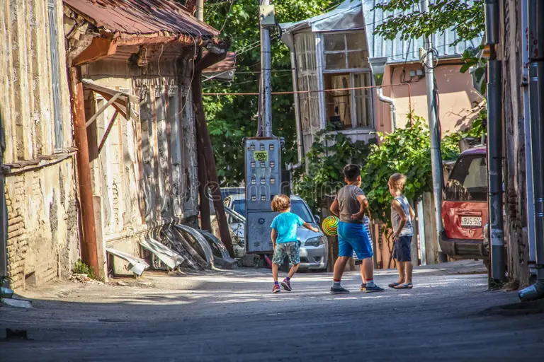 1,4 milioane de români din categorii defavorizate vor primi câte 250 de lei