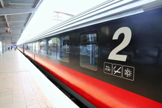 Reducerea de 90% la tren pentru studenți – actele necesare ca să nu plătești bilet întreg