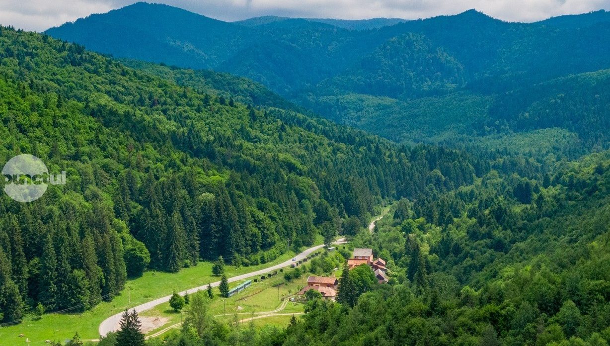 Valea Zânelor – Colțul de Poveste din Stațiunea Covasna