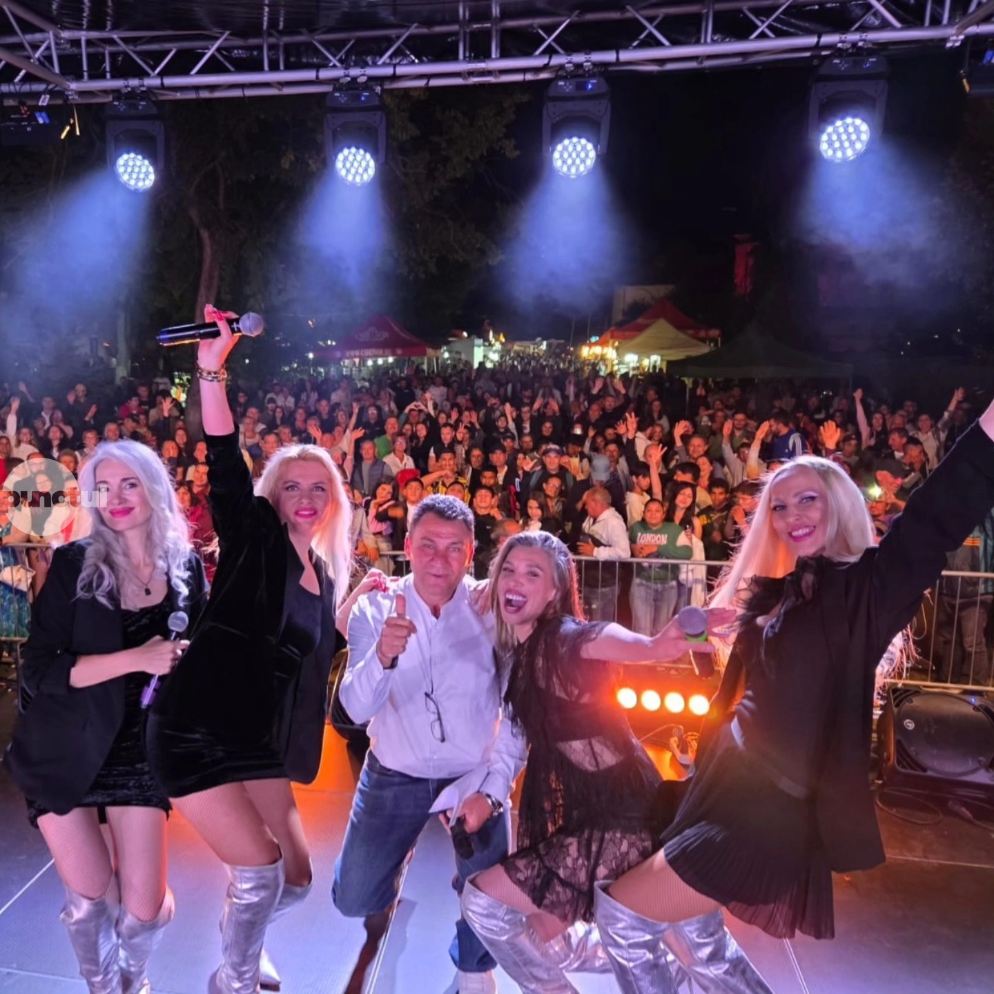 Trupa Asia a concertat la Zilele Culturale ale Romilor de la Târgu Mureș