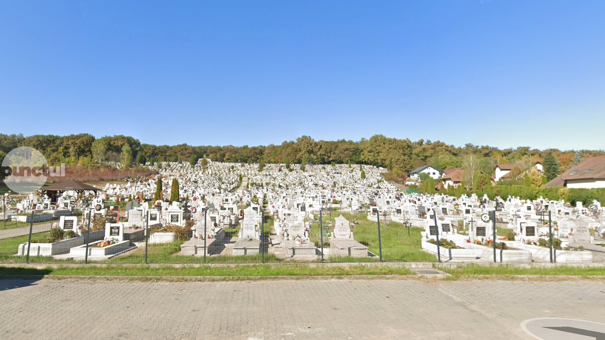 Ultimă lună pentru reînnoirea contractelor de concesiune la cimitire. Locurile se pot pierde