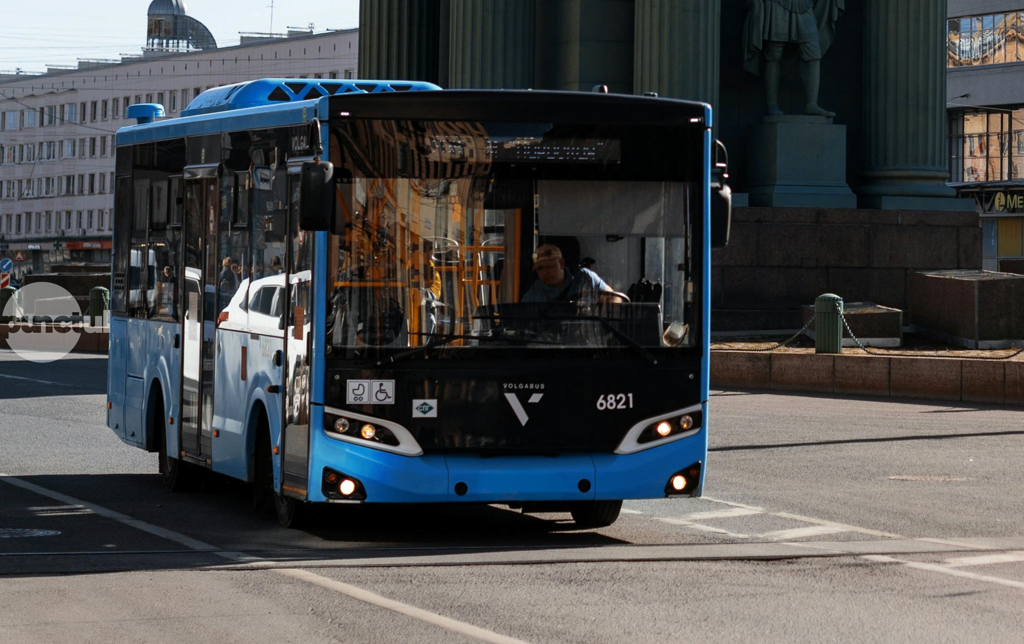 Microbuzele Școlare 2? Poliția Penitenciară – 34,6 milioane de lei pe vehicule de transport