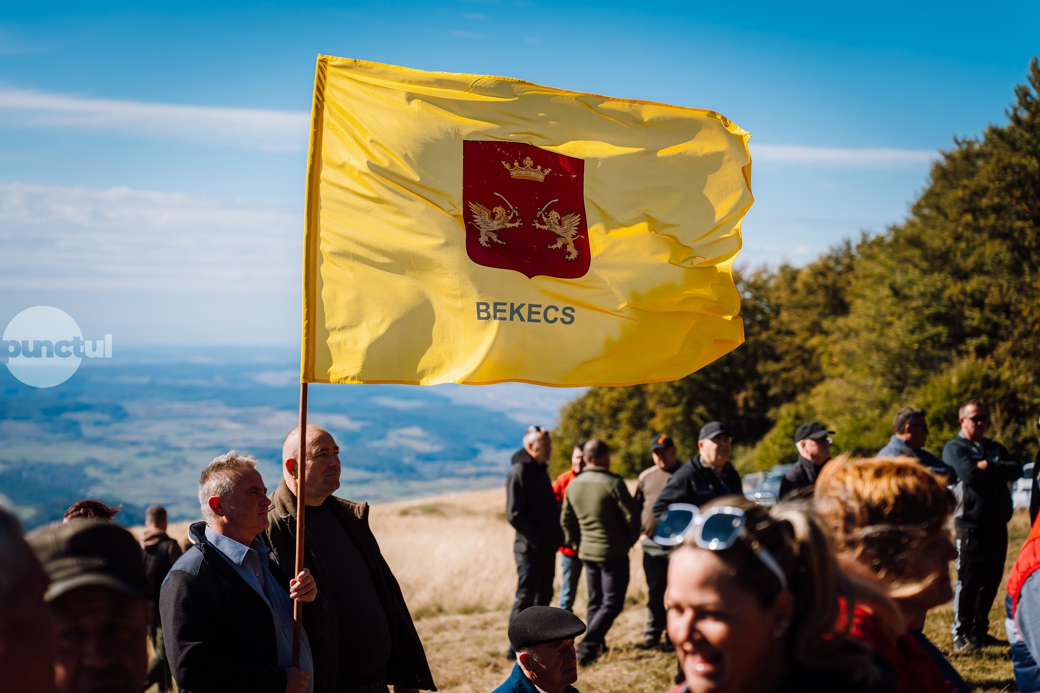 Sâmbătă a fost comemorat trecutul istoric al Vârfului Becheci