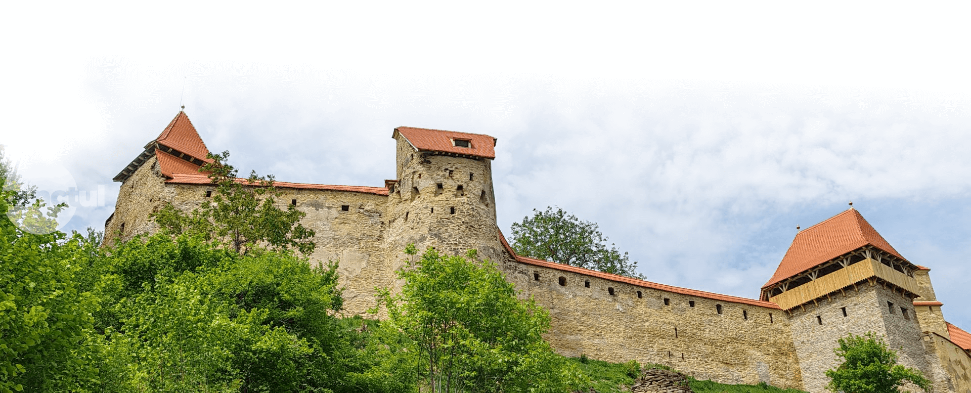 Cetatea Ţărănească de secol XIV din Saschiz devine spaţiu cinematografic
