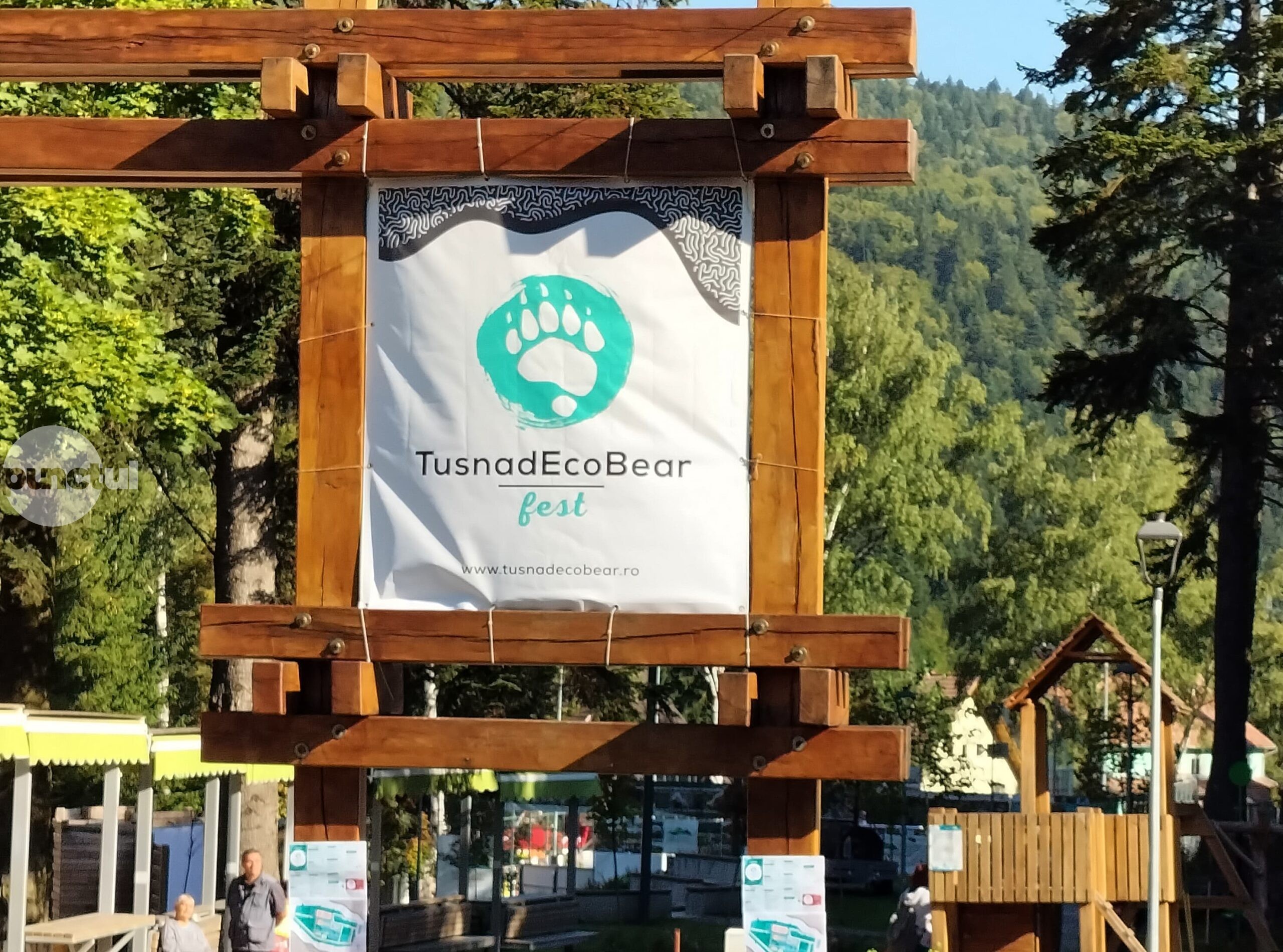 Provocările convieţuirii om-urs, abordate la conferinţa TusnadEcoBear în perioada 21-24 octombrie
