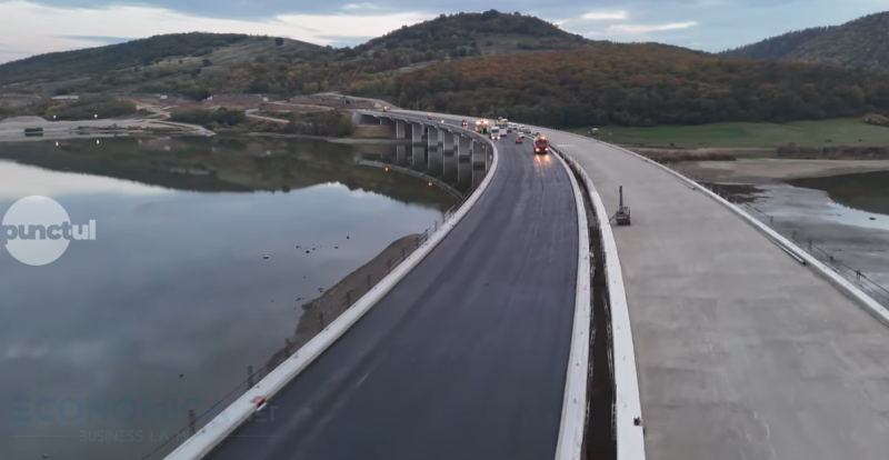 Viaductul construit de Bechtel, asfaltat după 20 de ani pe Autostrada Transilvania (video)