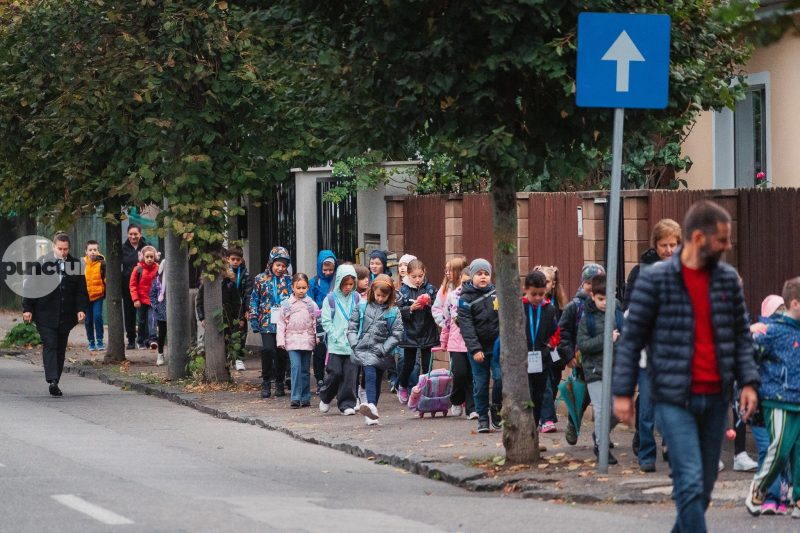 Şase trasee în programul PEDIBUS, pentru reducerea aglomeraţiei în Târgu Mureș