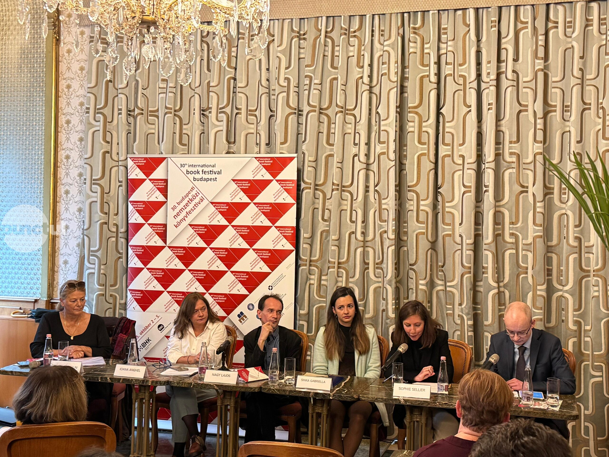Festivalul Internaţional de Carte de la Budapesta a fost deschis în prezenţa ministrului român al culturii, András István Demeter