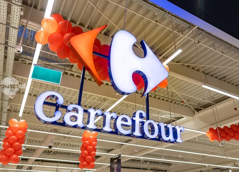 Carrefour a început demersul pentru a ieși din România