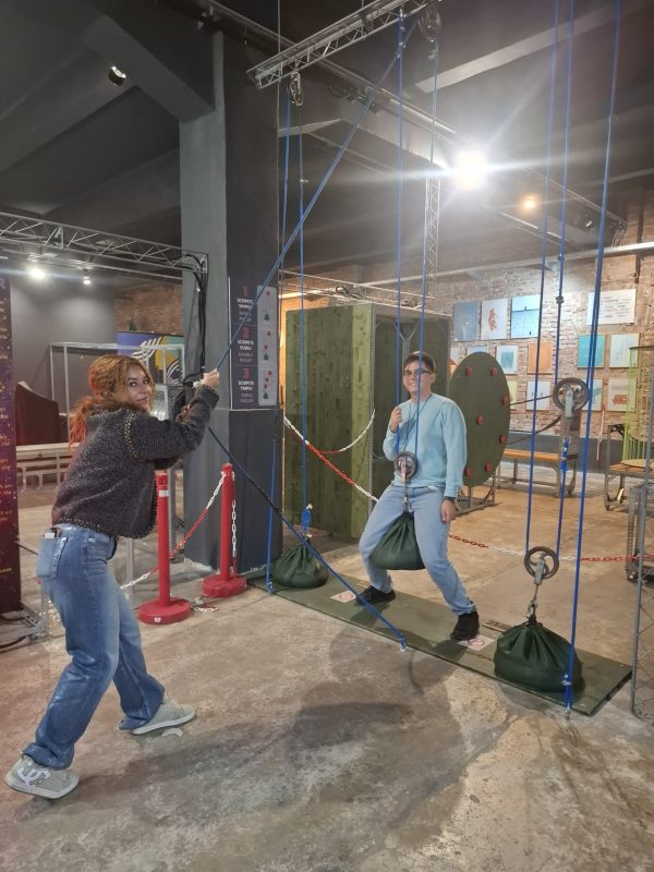 Peste 100 de experimente științifice într-o locație unică în România: Fabrica de Știință din Turda