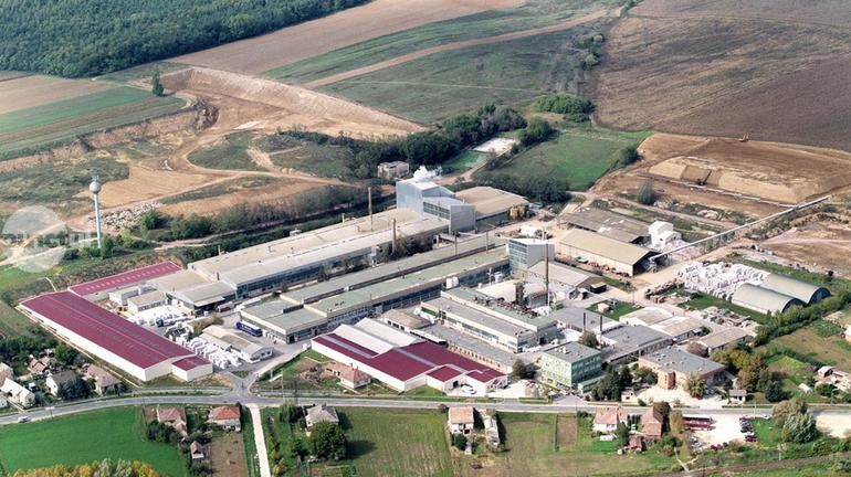 Cesarom oprește complet producția de plăci ceramice în Ungaria, după ce a mutat din producție în România