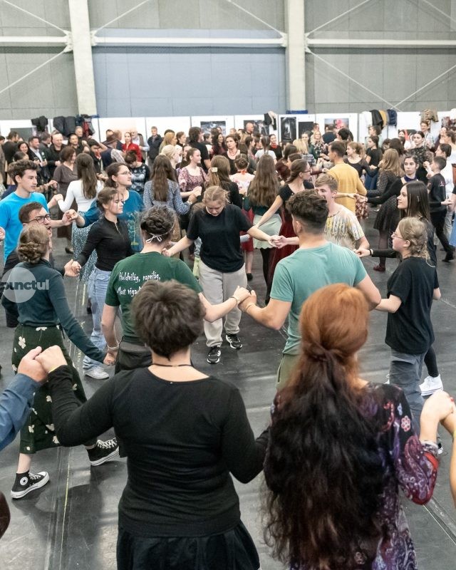 „Întâlnirea Muzicii și a Dansului Popular” la Sfântu Gheorghe