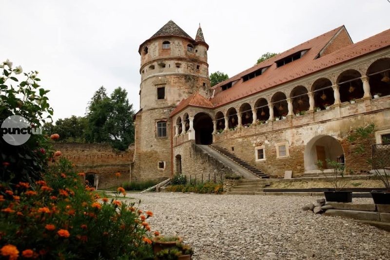 Criș – Bijuteria renascentistă a Transilvaniei