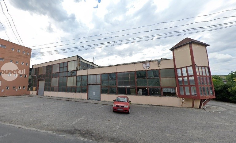 Fabrica Famos, care l-a avut acționar pe Attila Verestoy, își vinde fabrica, birourile și mall-ul din Odorheiu Secuiesc