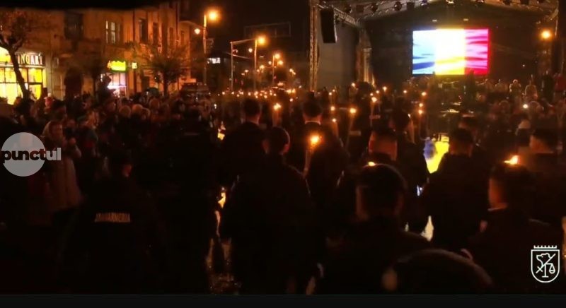 Retragere cu torțe și spectacol de 1 Decembrie la Târgu Mureș (video)