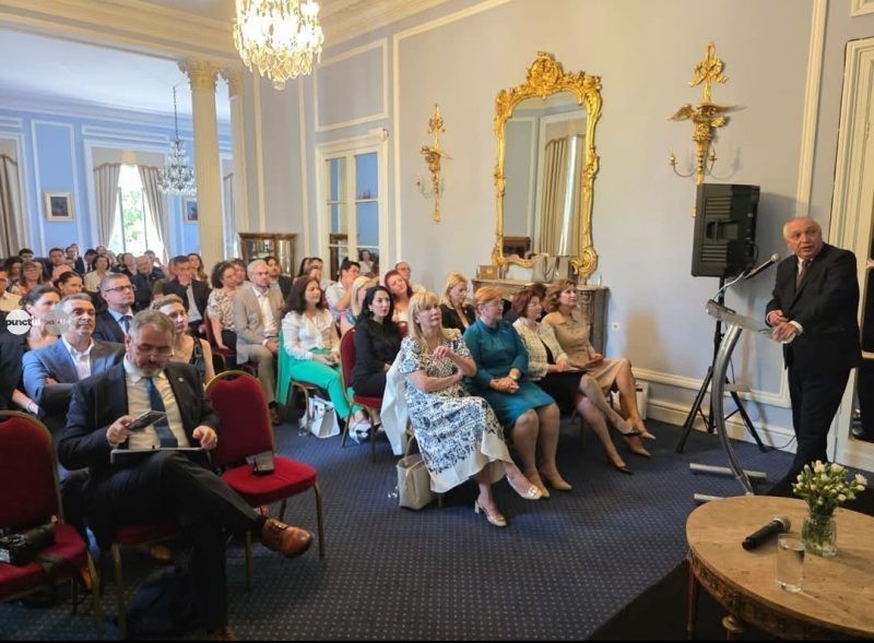 Leonard Azamfirei: „România are nevoie de diaspora medicală” – apel pentru reconectarea medicilor români din Marea Britanie cu sistemul medical din țară