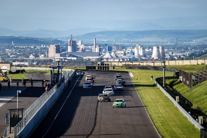 Etapa RES2 a Romanian Endurance Series ajunge în weekend la Transilvania Motor Ring
