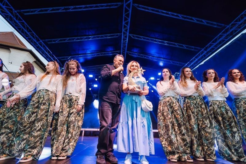Re-born, câștigătoarea „Românii au Talent 2026”, a electrizat scena Zilelor Târgumureșene