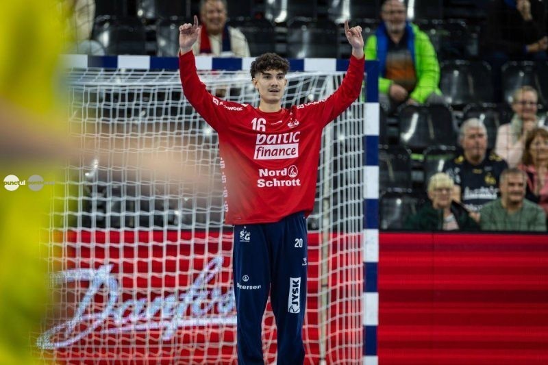Portarul târgumureșean Cătălin Haidu a semnat primul său contract de profesionist, cu o echipă mare din Germania