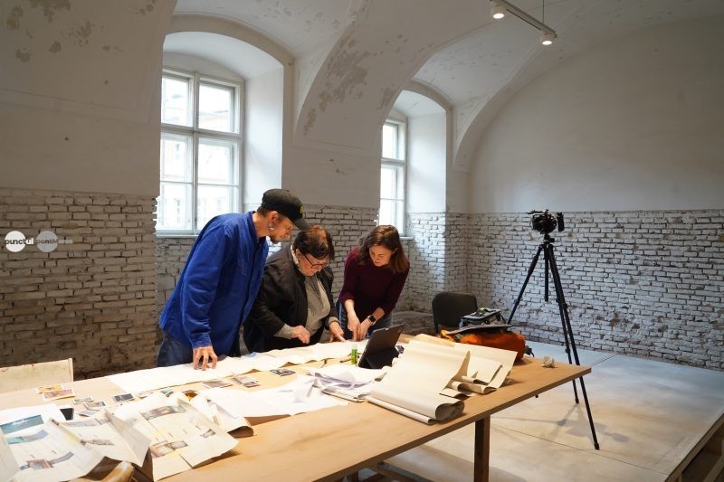 Extravaganza, cea mai amplă expoziție dedicată pictorului Ștefan Câlția se deschide pe 19 iunie la Sibiu