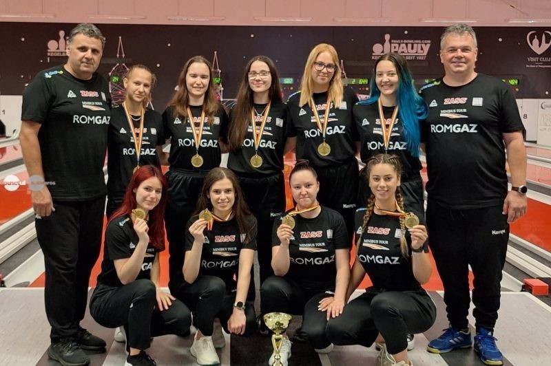 Fetele noastre au făcut senzație la Cupa României la popice, și au adus acasă AMBELE TROFEE!
