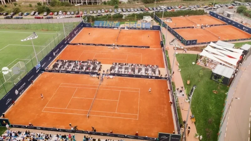 Târgu Mureș găzduiește în această vară turnee ATP și WTA, cu acces gratuit pentru public